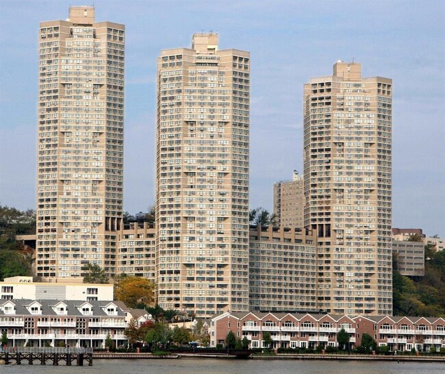 Building Photo - 7000 JFK Blvd E