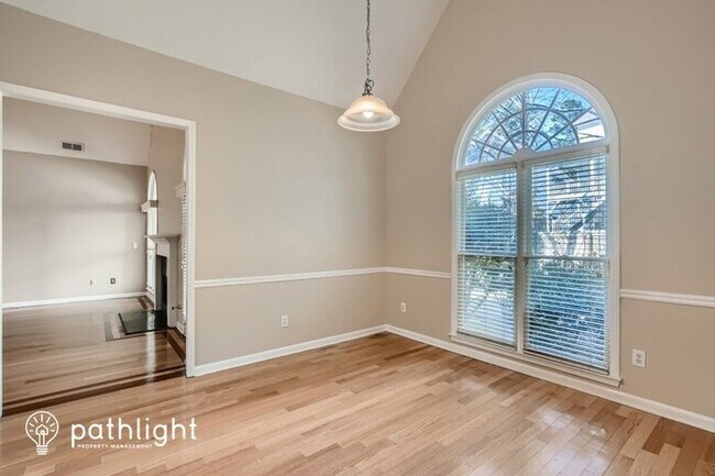 Foto del edificio - 1229 Parkview Ln NW, Kennesaw, GA, 30152