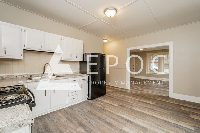 Foto del edificio - 152 Westdale Ave NW