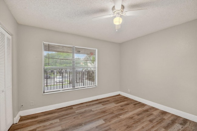 Building Photo - 1701 Balfour Point Dr