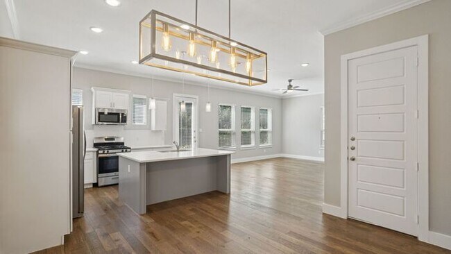 Building Photo - 1708 Paytyn Dr