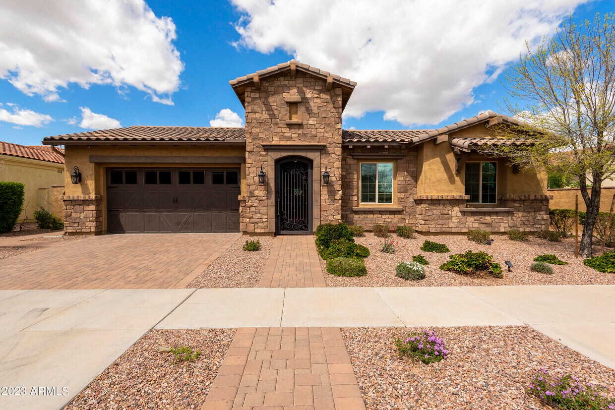 10366 E Aperture Ave, Mesa, AZ 85212 House for Rent in Mesa, AZ