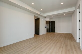 Building Photo - Coda