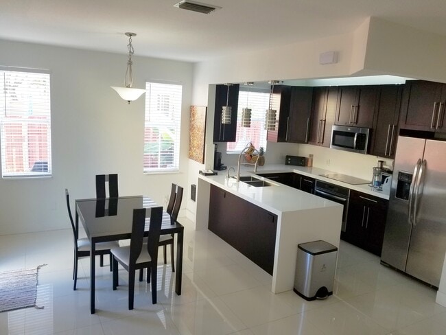 Foto del edificio - 15761 SW 42nd St