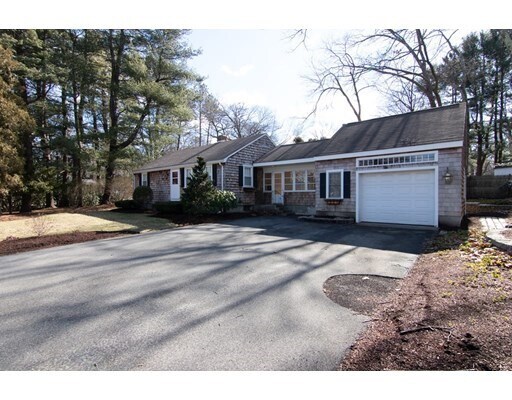 Primary Photo - 98 Hillcrest Dr