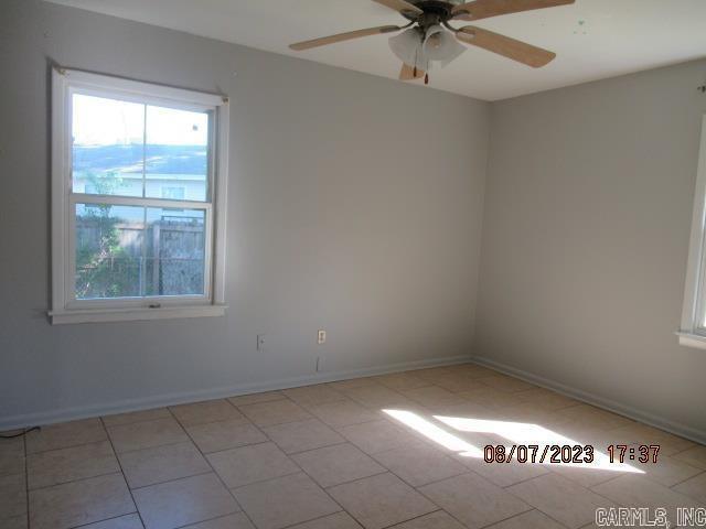 Building Photo - 6101 Stagecoach Rd