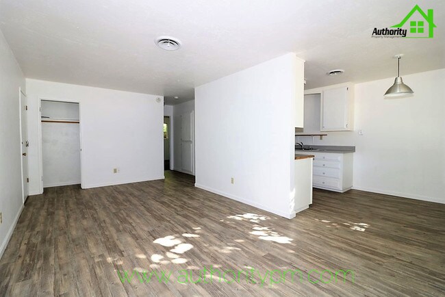 Building Photo - 2859 Alfreda Way
