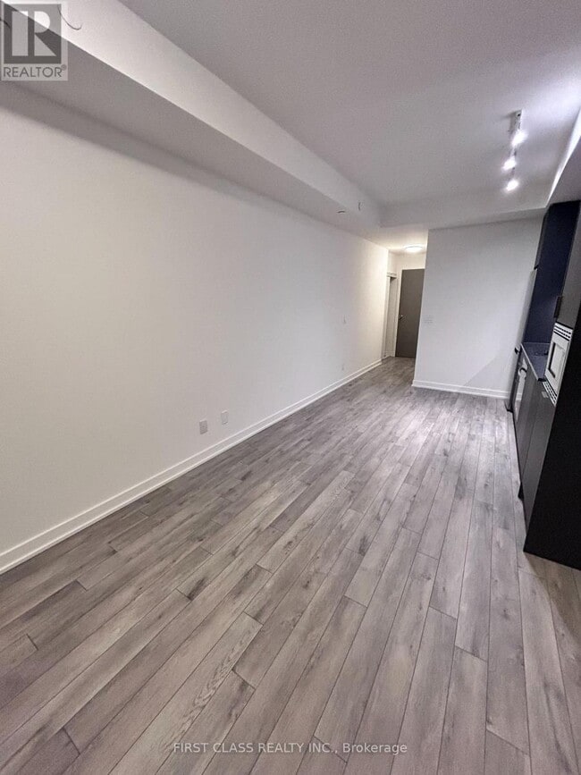 Photo du bâtiment - 3071 Trafalgar Rd