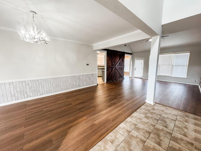Foto del edificio - 5466 Scarlet Fields Dr