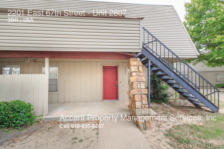 Foto principal - 2201 E 67th St