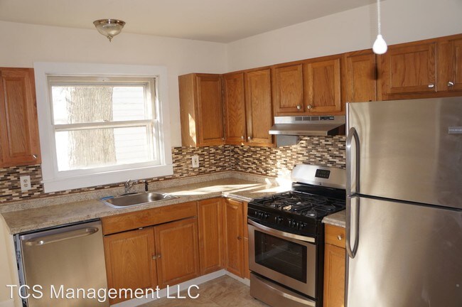 Building Photo - 3 br, 1 bath House - 219 Johnson Avenue