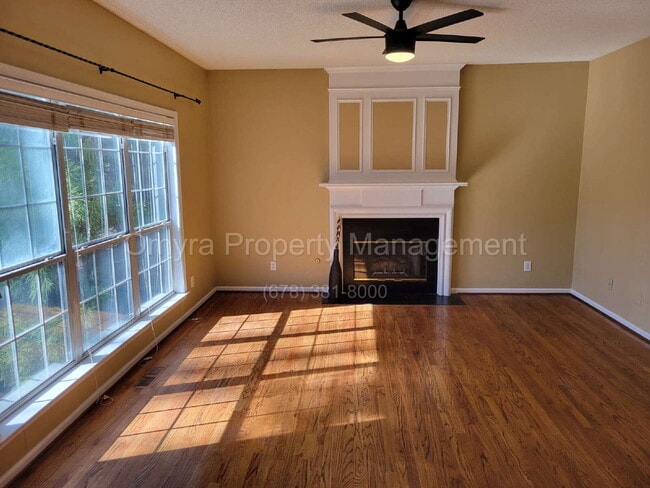 Foto del edificio - Beautiful 4 Bedroom Home in Cumming!