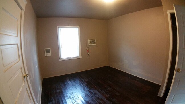 Foto del edificio - 2 Bedroom House Near Downtown OKC