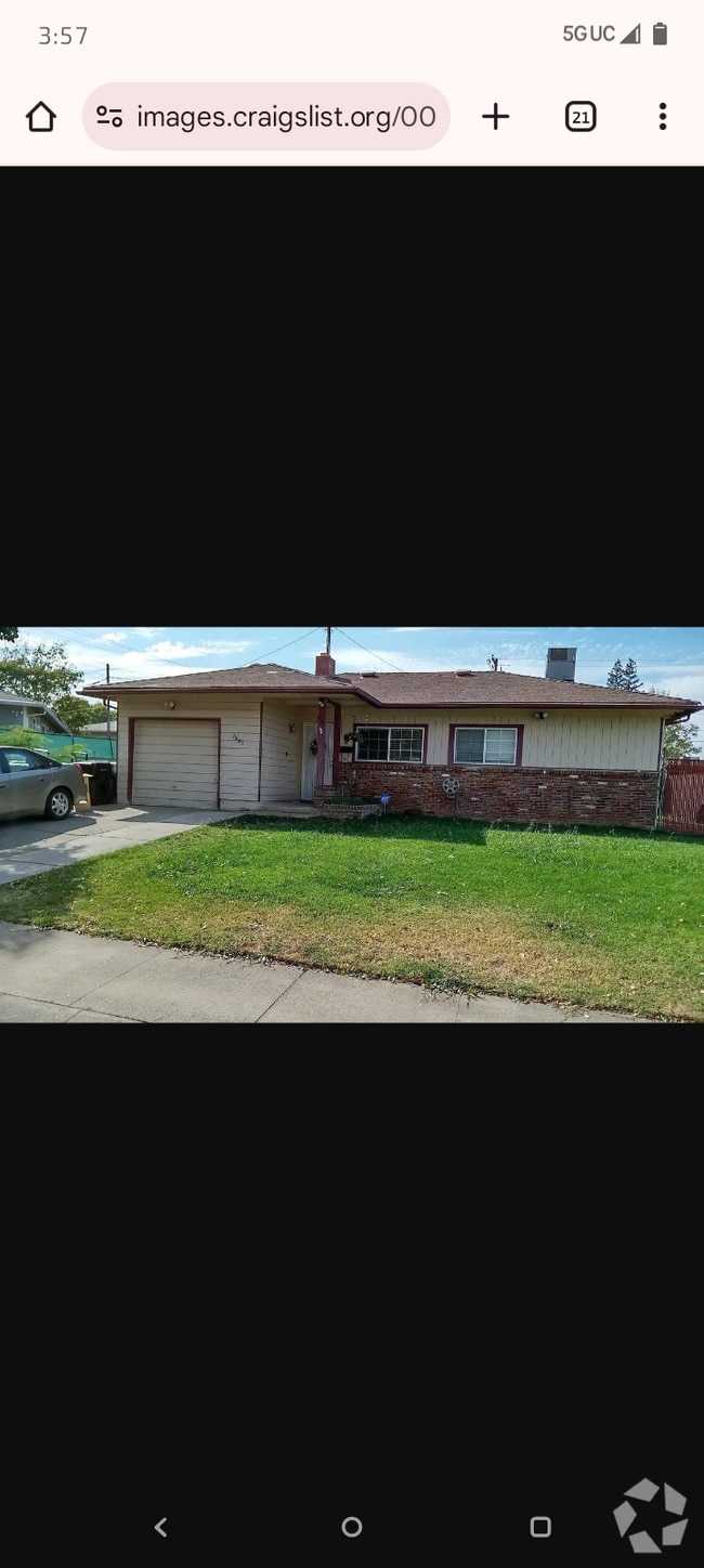 Building Photo - 5605 Layton Dr