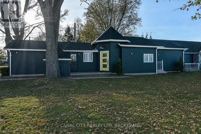 Building Photo - 6 Colton Ave