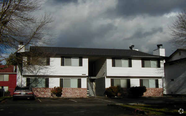 Primary Photo - Cascade Terrace Apartments