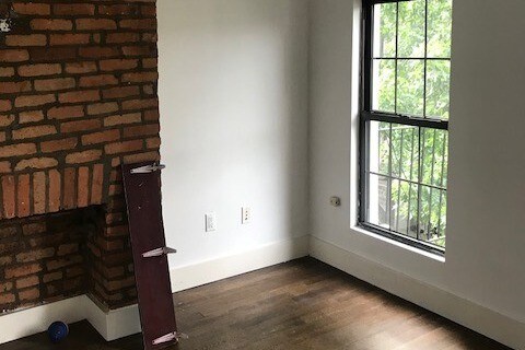 Primary Photo - 851 Willoughby Ave
