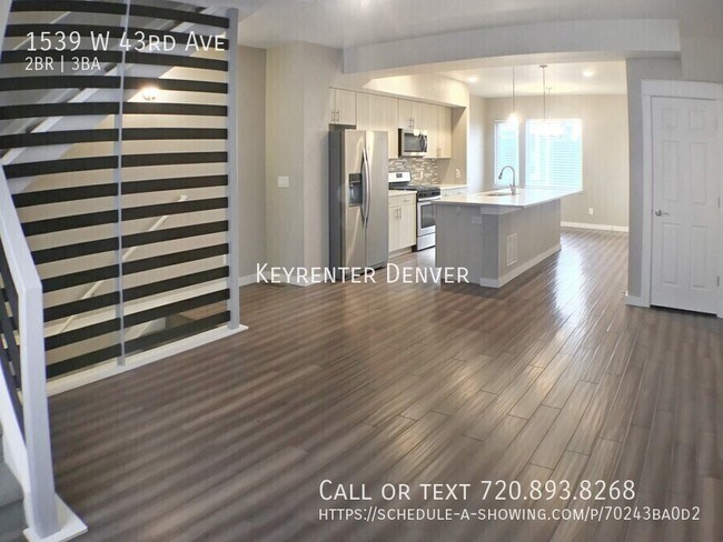 Building Photo - Premium 2BD, 2.5BA Sunnyside Townhome with...