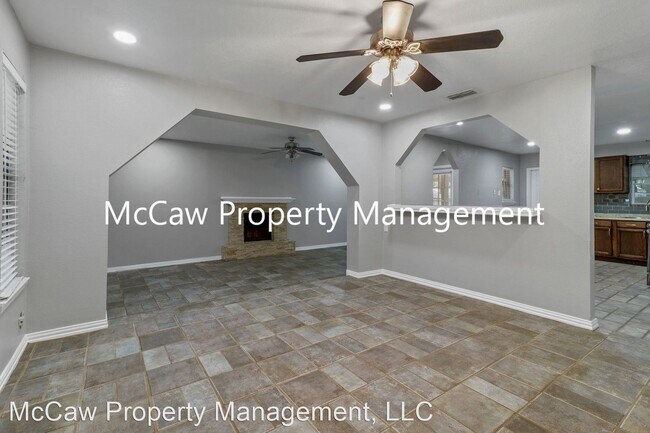 Building Photo - 3 br, 2 bath House - 313 E. Carolyn Dr.