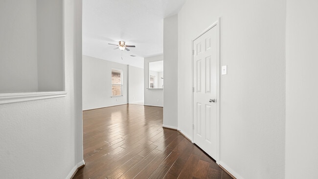 Building Photo - 15710 Flagstone Walk Way