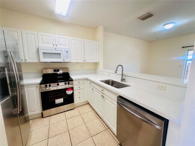 Photo - 1420 NE 33rd Ave Apartment