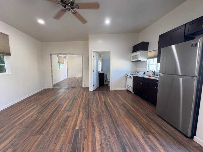 Photo - 1156 West Blvd Apartment