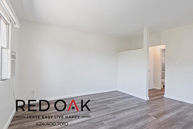 Foto del edificio - Contemporary One Bedroom with Lots of Natu...