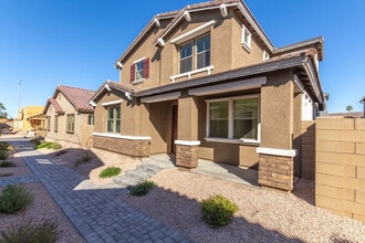 Building Photo - 317 N 56th Pl