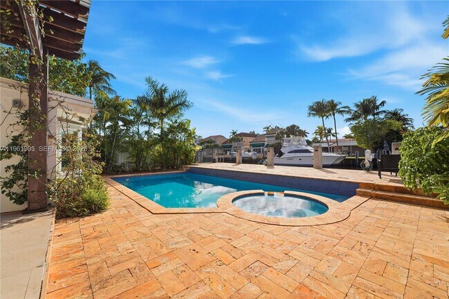 Building Photo - 401 Coconut Isle Dr