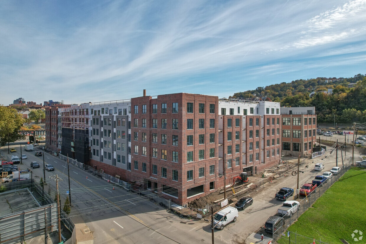 Brewers Block Apartments 3234 Liberty Ave Pittsburgh, PA