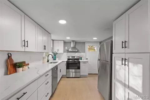 Foto del edificio - 3221 Suncrest Ave