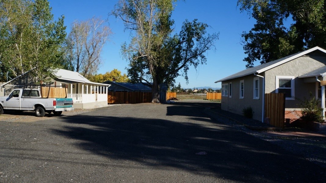 Primary Photo - 3317-3323 Sebastopol Rd