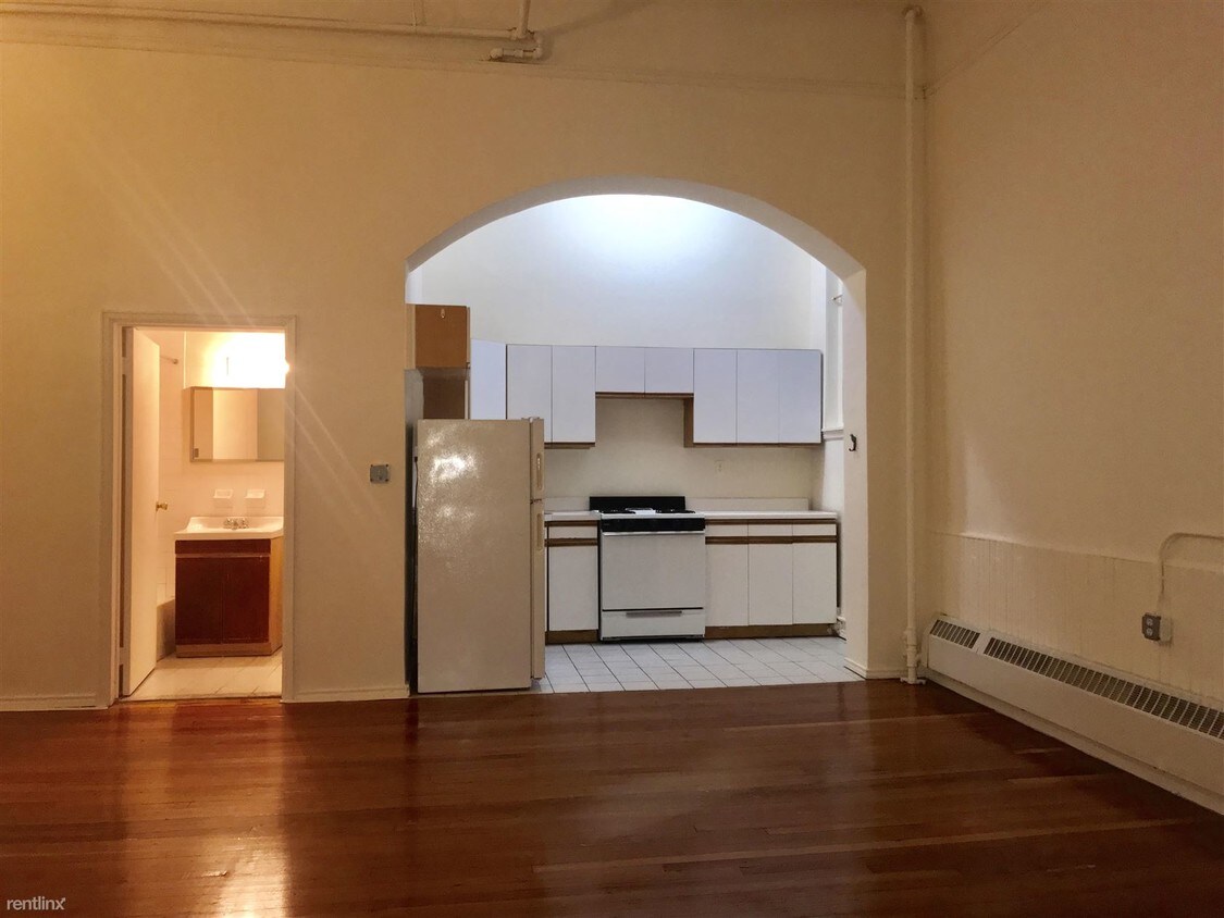 Studio, 1 bath - 102 McLean Ave - Studio, 1 bath  - 102 McLean Ave