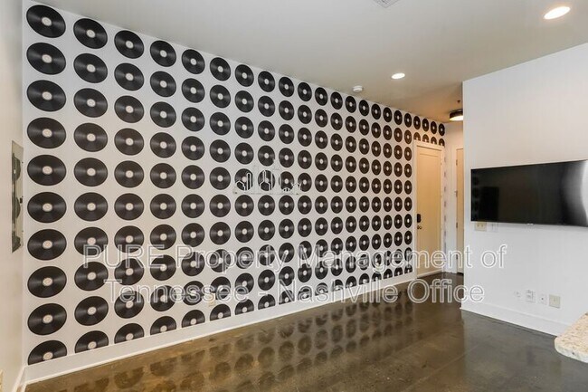 Foto del edificio - 210 30th Ave N