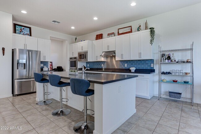 Foto del edificio - 22533 N 93rd Dr