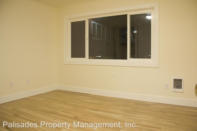 Building Photo - 2123 NE Halsey St