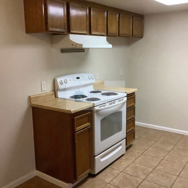 Building Photo - 3116 Kounias Dr