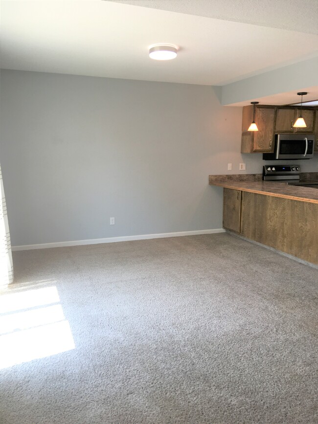 Dining room - 1720 Boswell Dr