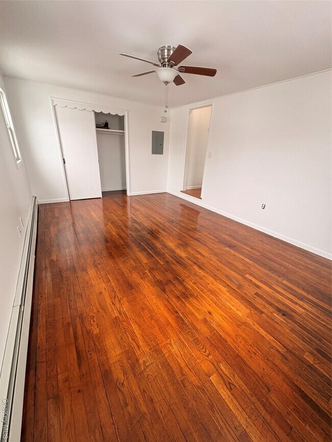 Foto del edificio - 163 Nassau Ln