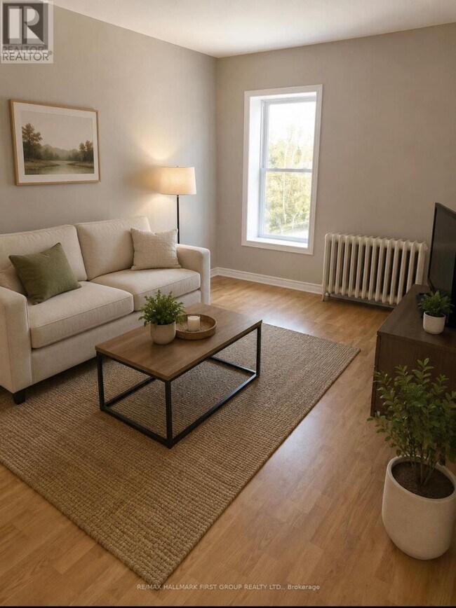 Photo du bâtiment - 730 Simcoe St S
