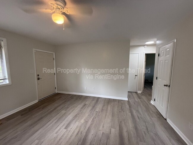 Building Photo - 1415 Comstock Ln