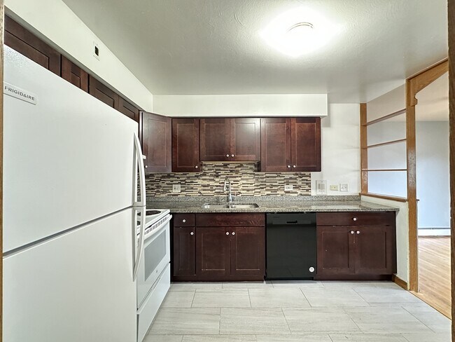 Foto del edificio - 1639 Oakwood Ave