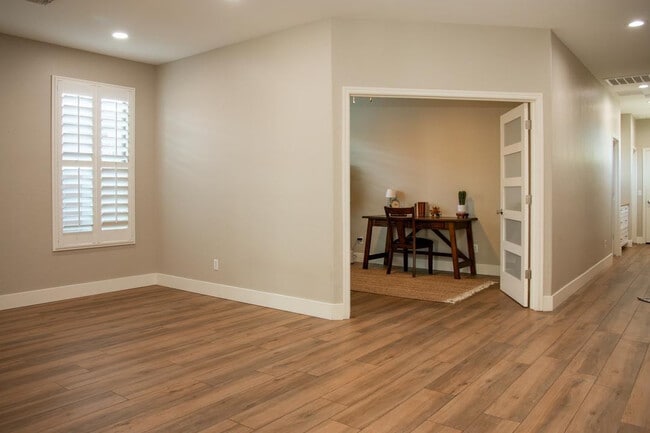 Foto del edificio - 1874 S 160th Ln