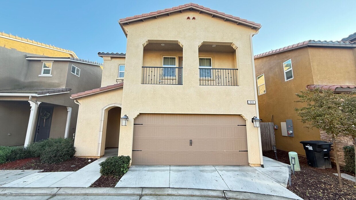 Primary Photo - Charming 3 Bedroom Home in a Quiet Madera Neighborhood