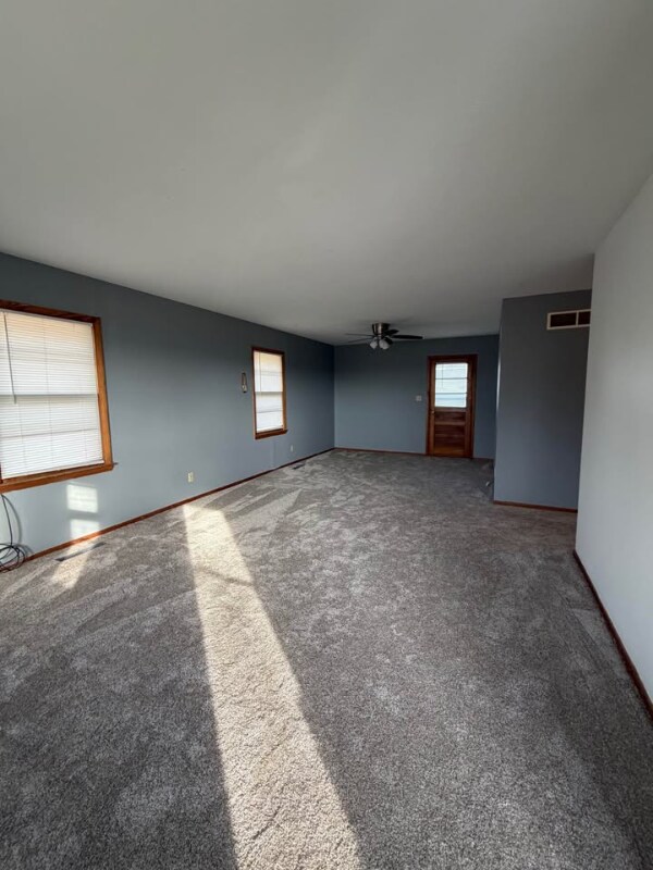 Foto del edificio - 970 N 1st St