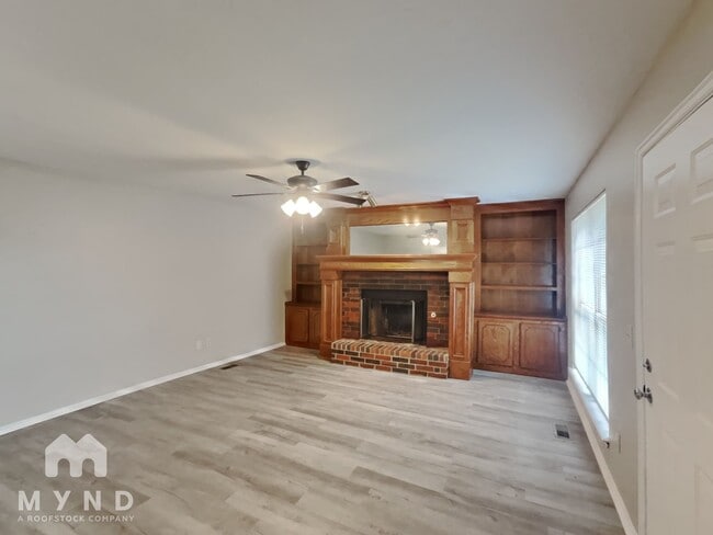 Building Photo - 11724 SW 7th St