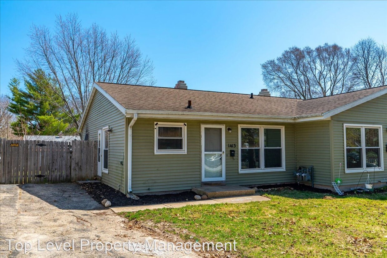 Primary Photo - 2 br, 1 bath House - 1413 Prairie Rd