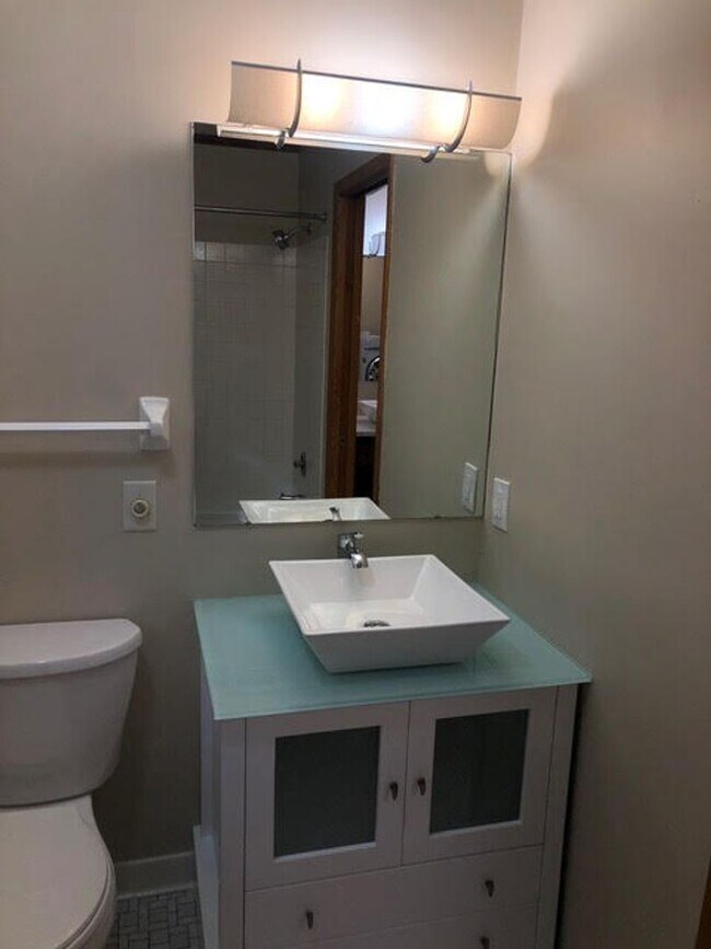 Foto del edificio - 4 br, 3 bath House - 7849 Woodpark Boulevard
