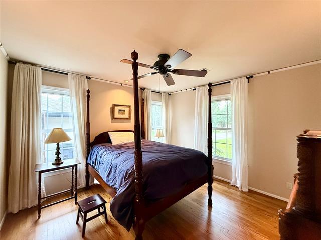 Foto del edificio - 9450 Thornberry Ln