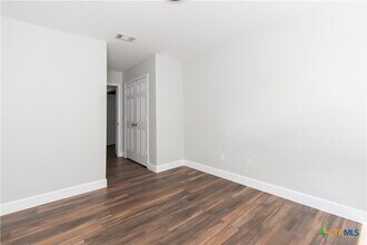 Building Photo - 5619 Tumbled Stone Dr